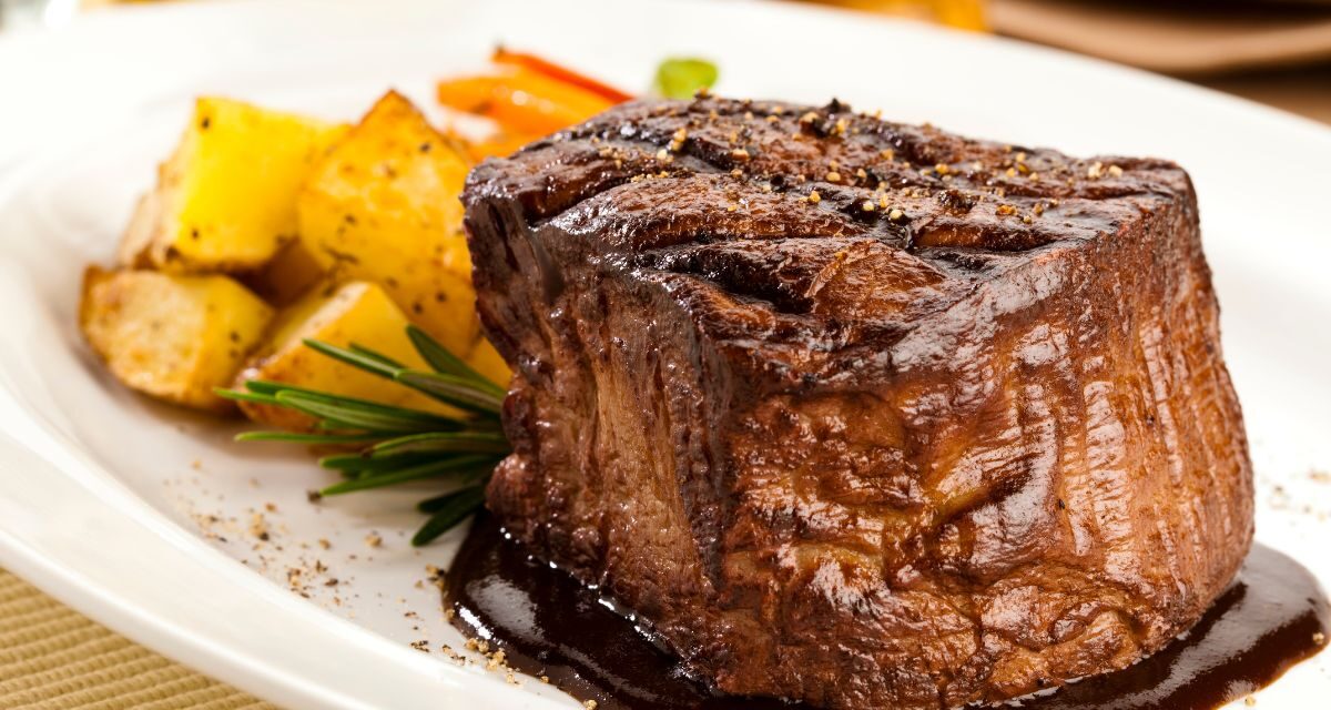 Ce plat fondant et caramélisé transforme un dîner banal en repas inoubliable : testez ce week-end