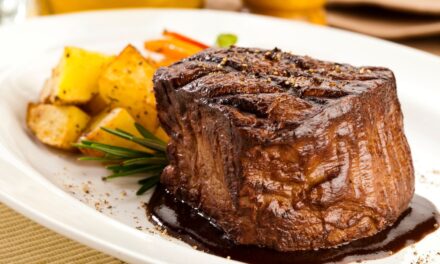 Ce plat fondant et caramélisé transforme un dîner banal en repas inoubliable : testez ce week-end