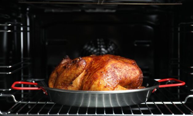 Ce four que vous utilisez mal peut faire mieux que votre Air Fryer… à condition de connaître cette astuce