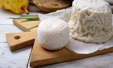 Carrefour procède au rappel d’un fromage AOP populaire : attention aux lots de Chavignol concernés