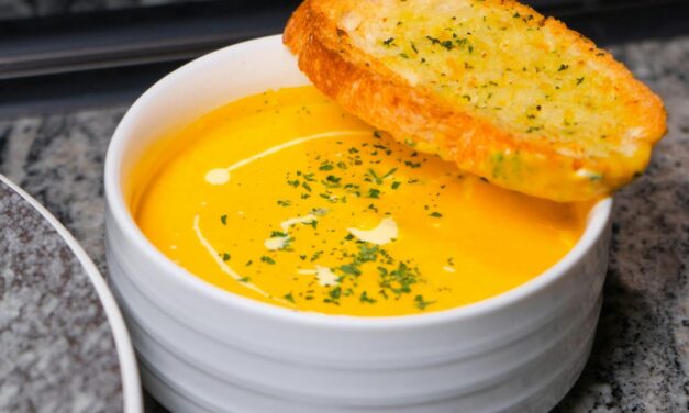 Il suffit d’ajouter cet ingrédient dans votre soupe maison pour faire du bien à votre cœur… et vous l’avez déjà !