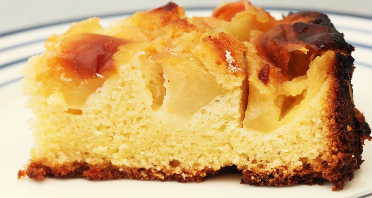 Cette recette de gâteau aux pommes sans œuf fait un carton : personne ne croit qu’il est aussi moelleux
